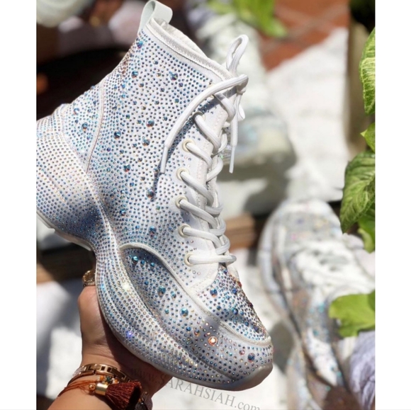 𝘽𝘼𝘾𝙆 𝙄𝙉 𝙎𝙏𝙊𝘾𝙆🖤𝑹𝒉𝒊𝒏𝒆𝒔𝒕𝒐𝒏𝒆 𝑷𝒍𝒂𝒕𝒇𝒐𝒓𝒎 - WHITE - Picture 10 of 13